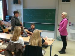 Stil Und Etikette   Marz 2024   20